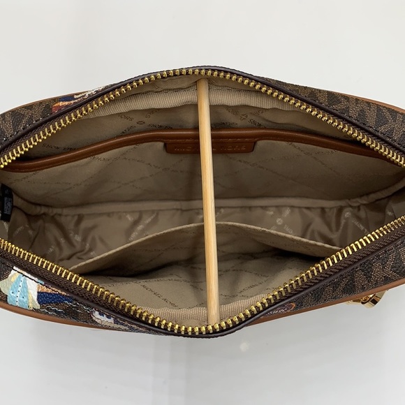 MICHAEL KORS JET SET GIRLS LARGE EAST WEST ZIP PACKED CHAIN XBODY BROWN MULTI - Picture 10 of 16